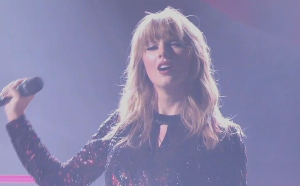 Taylor Swift, 2018 American Music Awards